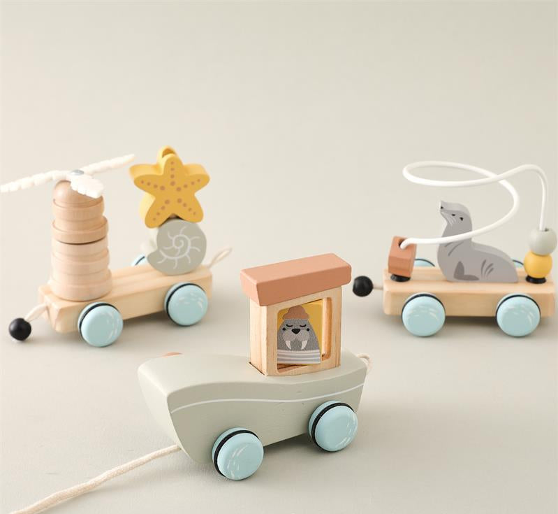 Wooden 3-Section Animal Pulling Toy - Baby Walking Train with Pull String, Educational Toddler Pull Toy with Animal Blocks, Montessori Early Learning Walking Aid for 1-3 Year Olds