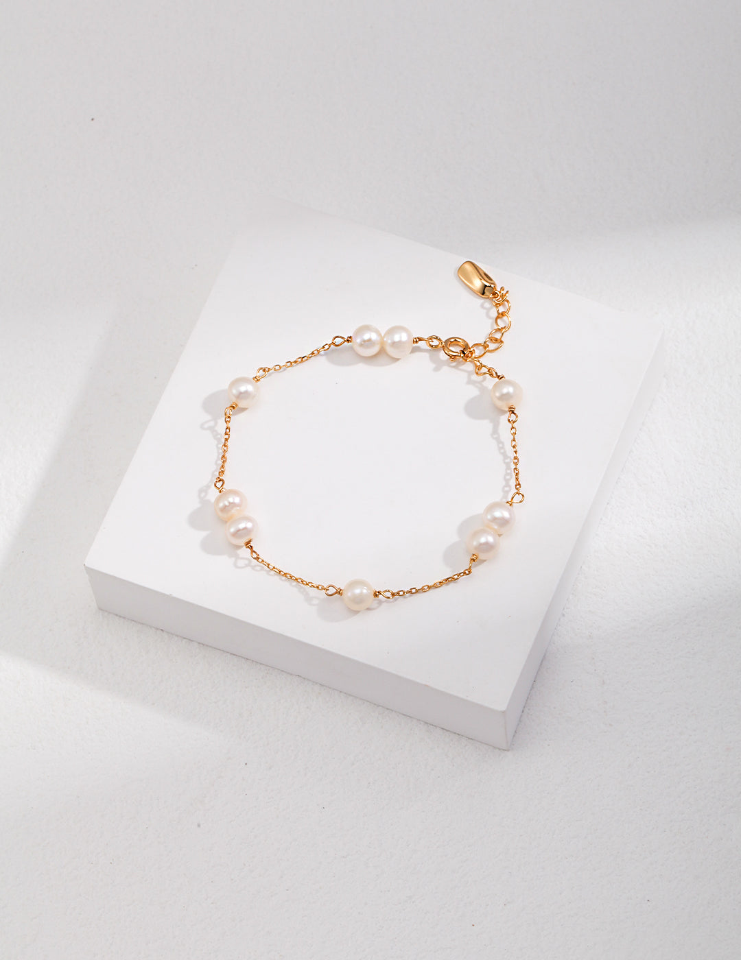 Sterling Silver Freshwater Pearl Glimmer Bracelet