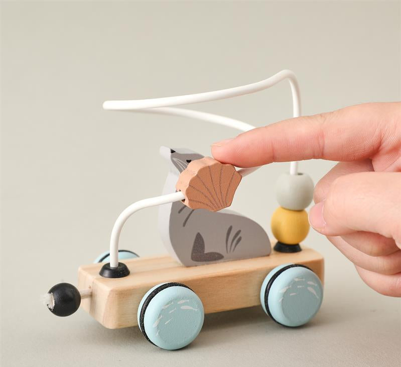 Wooden 3-Section Animal Pulling Toy - Baby Walking Train with Pull String, Educational Toddler Pull Toy with Animal Blocks, Montessori Early Learning Walking Aid for 1-3 Year Olds
