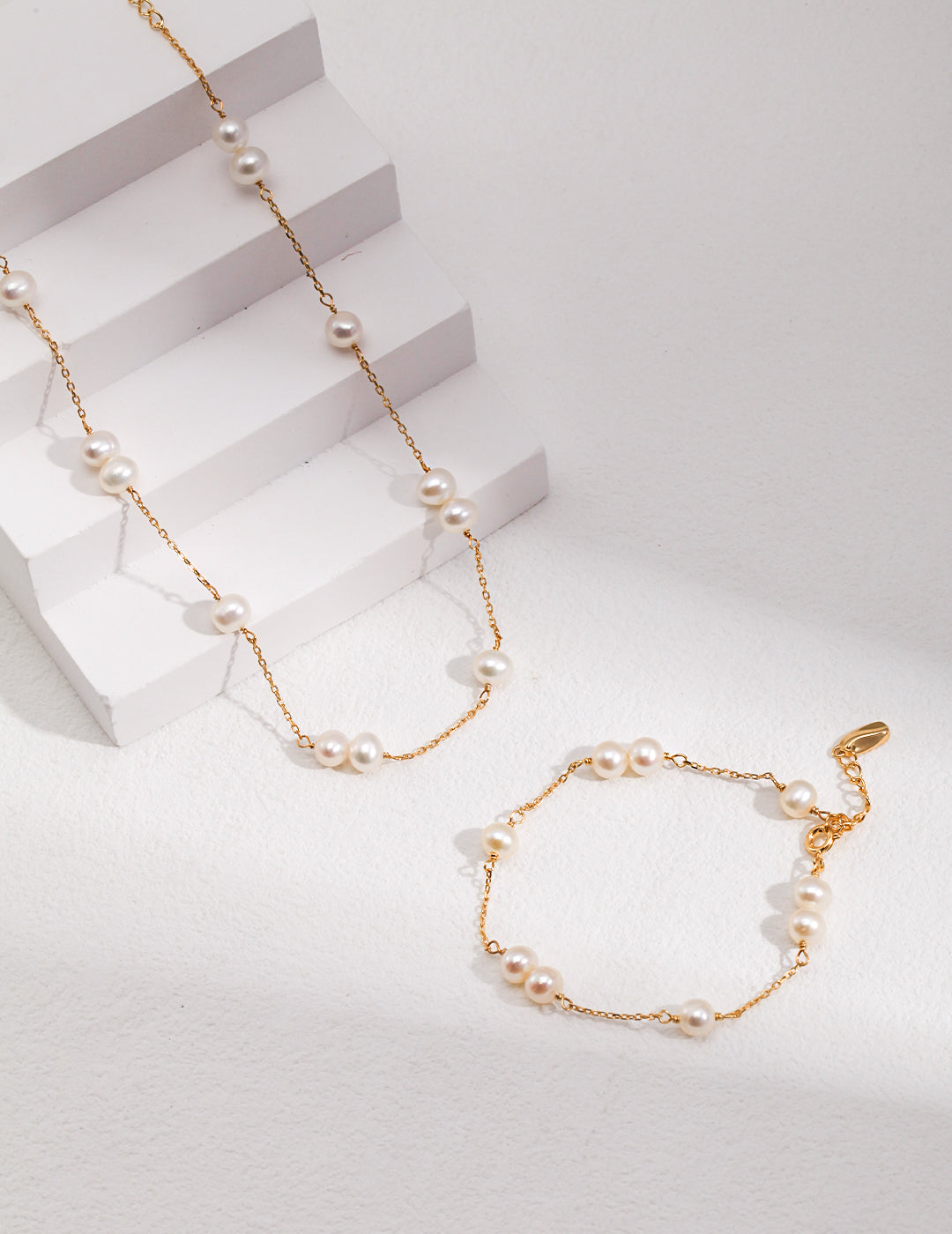 Sterling Silver Freshwater Pearl Glimmer Bracelet