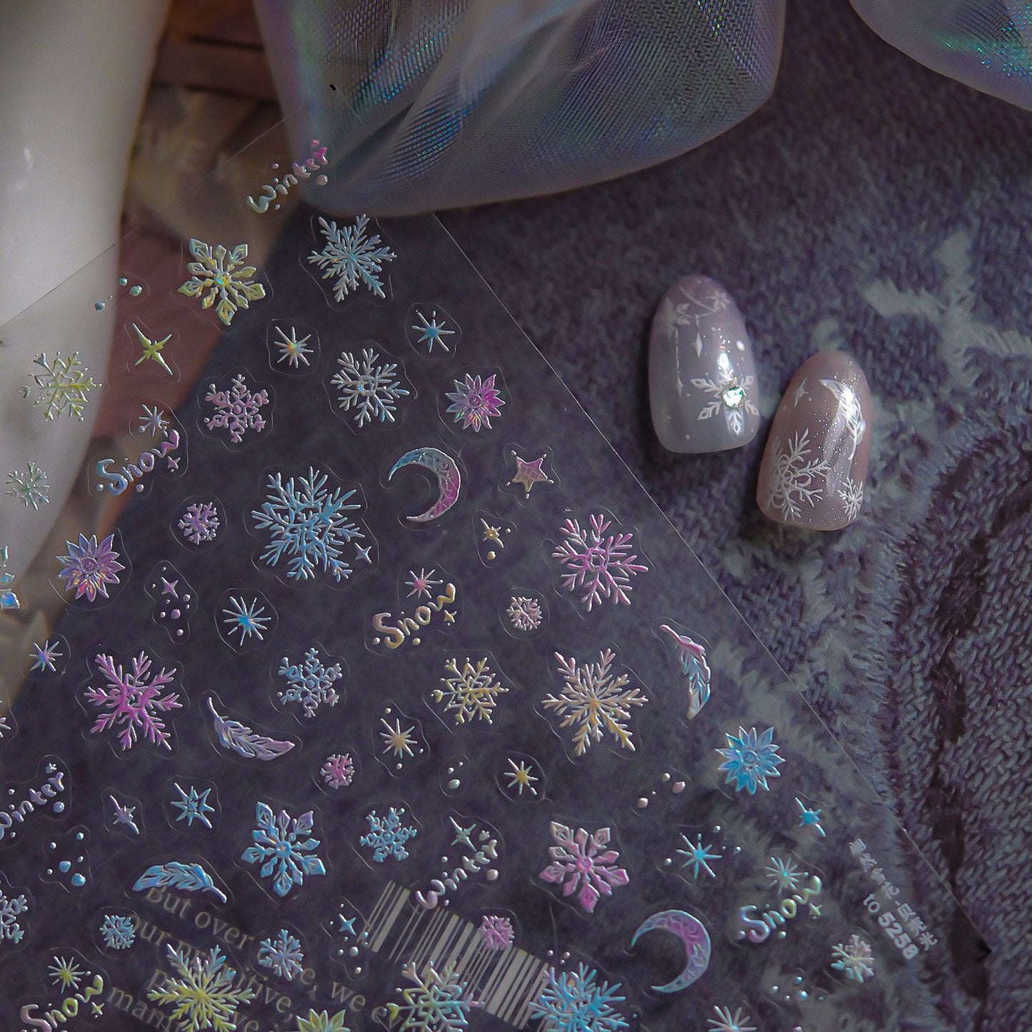 Winter Christmas Sweater Nail Stickers with Snowflake & Pearl Shell Glow - 3D Knit Texture Transparent Nail Decals for Holiday Parties, Festive Winter Manicure Designs