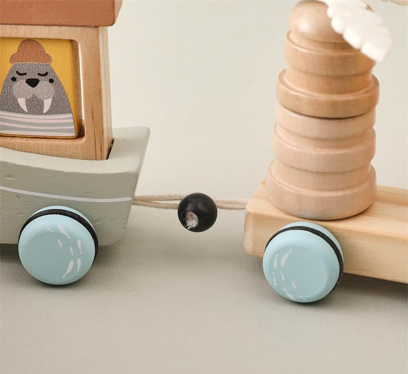 Wooden 3-Section Animal Pulling Toy - Baby Walking Train with Pull String, Educational Toddler Pull Toy with Animal Blocks, Montessori Early Learning Walking Aid for 1-3 Year Olds