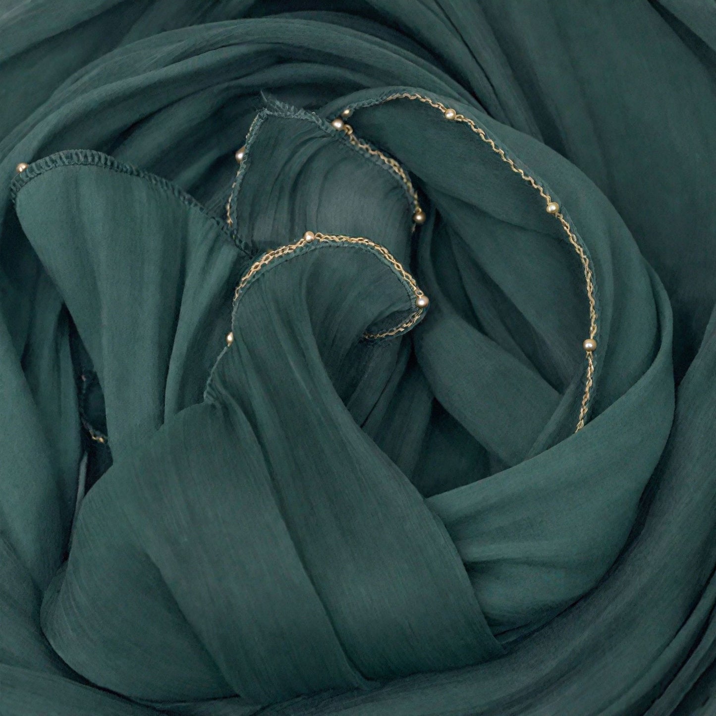 Shiny Satin Smooth Crepe Four-Sided Metal Chain Headscarf High-End Malay Middle Eastern Headscarf Arab